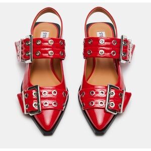 Steve Madden Graya Flats